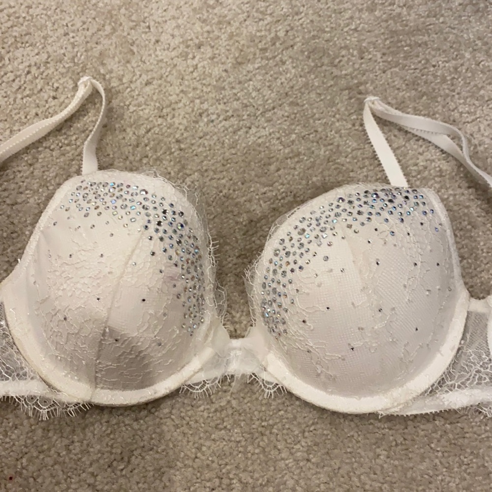 Victoria’s Secret Bra 34C Swarovski crystals